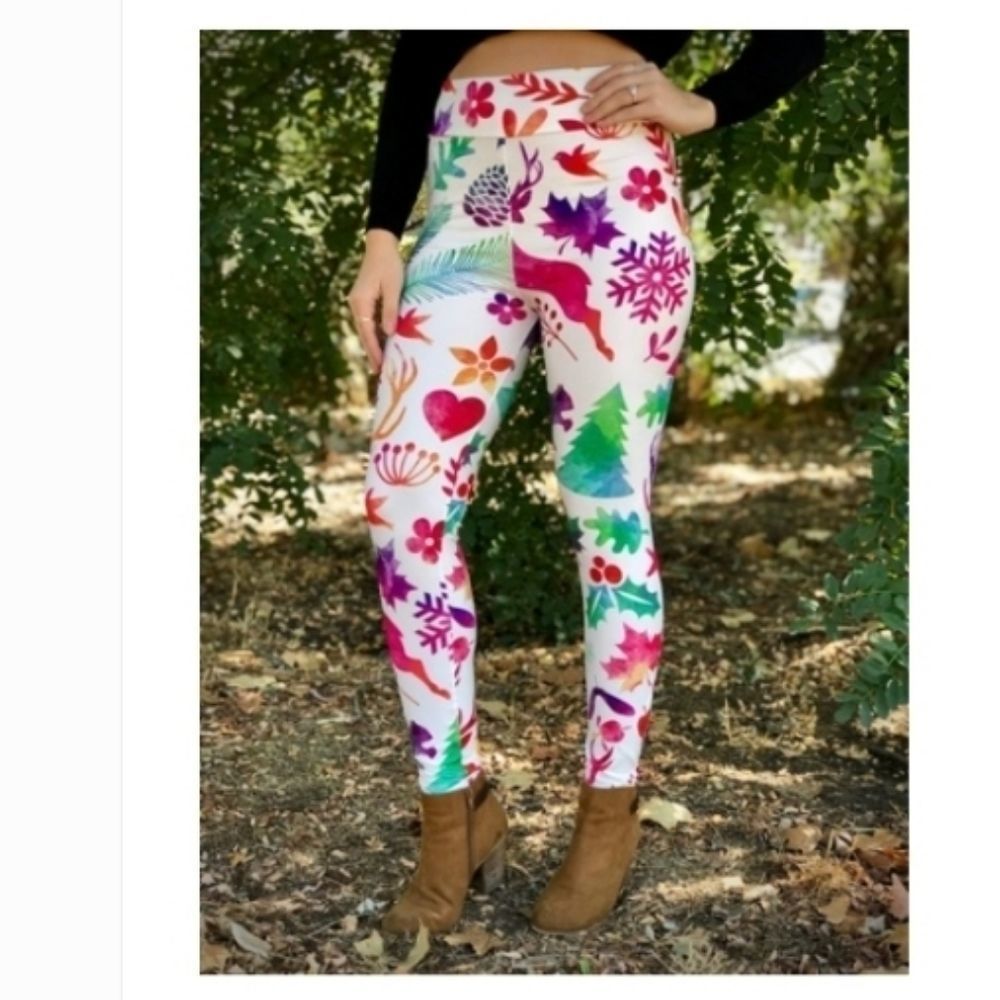 3/$20 Legging Army One size Holiday water color sz 3 to 9